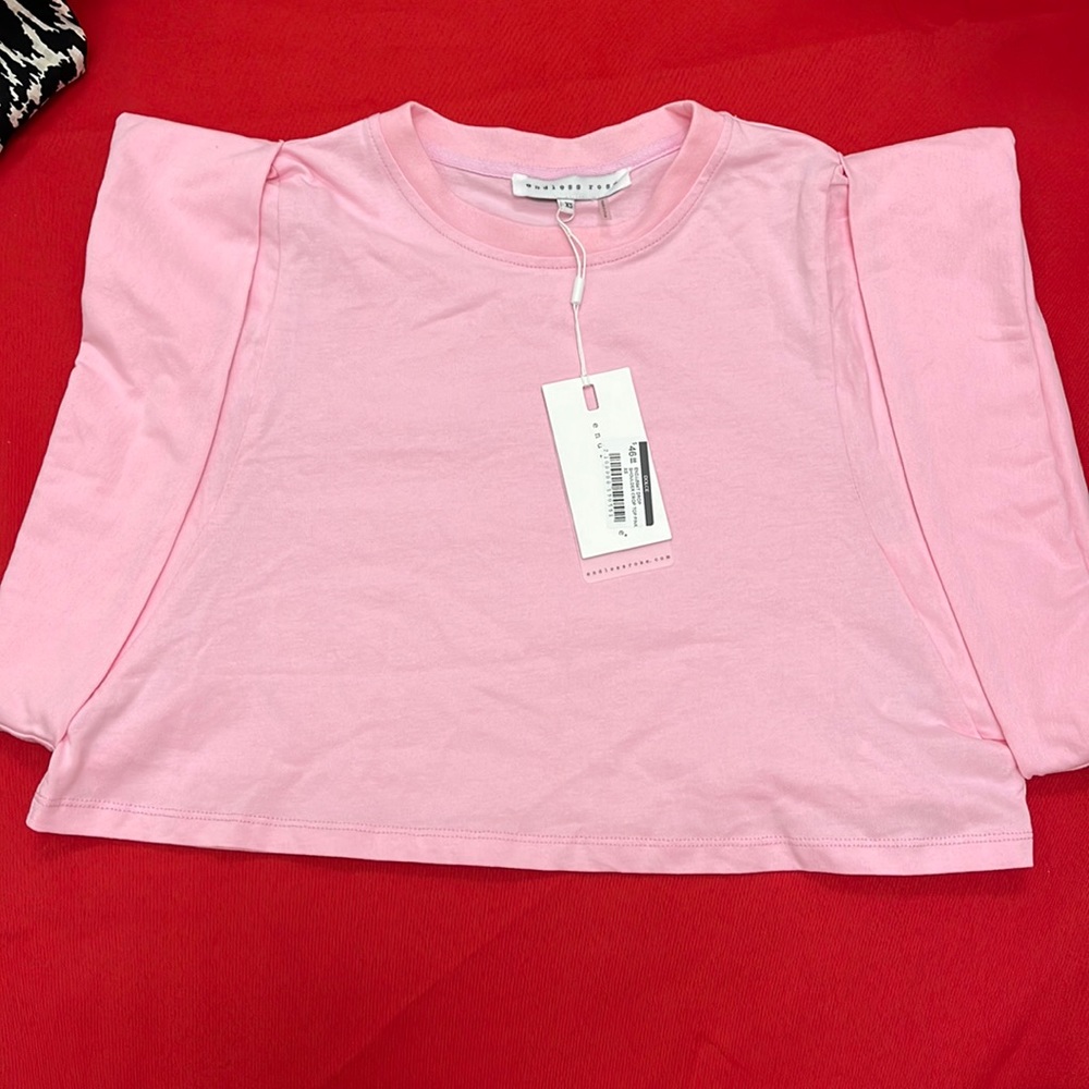 Endless Rose pink Crop top. XS. NWT.